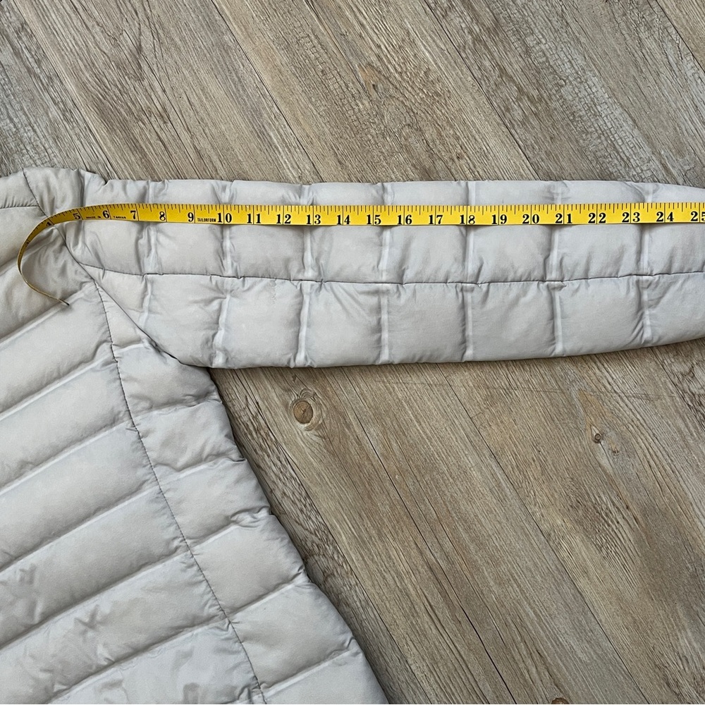 Uniqlo Women's Gray Puffer Down Jacket Small - Picture 4 of 11